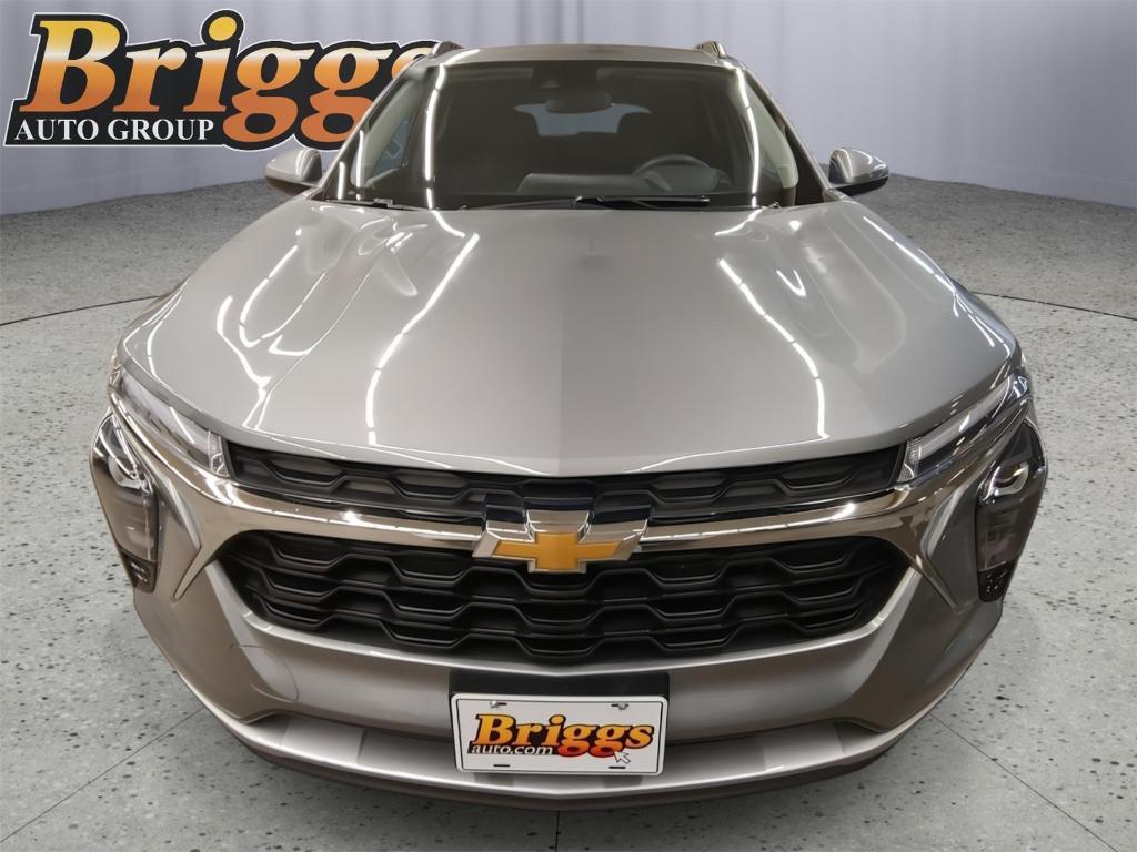 used 2024 Chevrolet Trax car, priced at $18,995