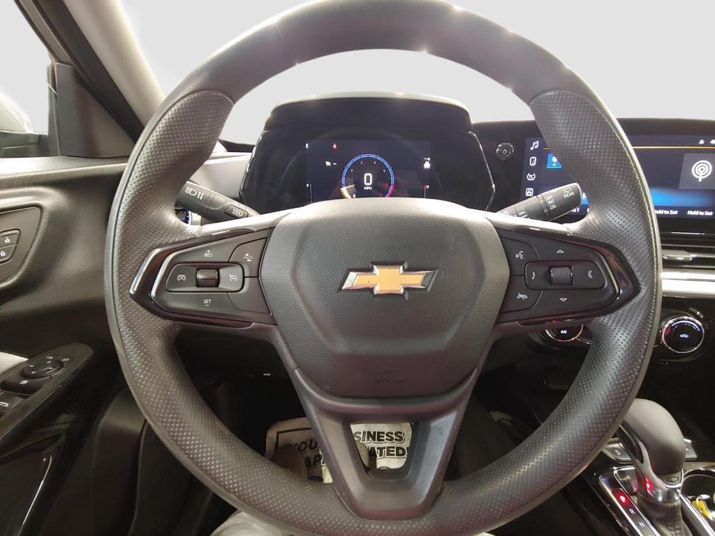 used 2024 Chevrolet Trax car, priced at $18,995