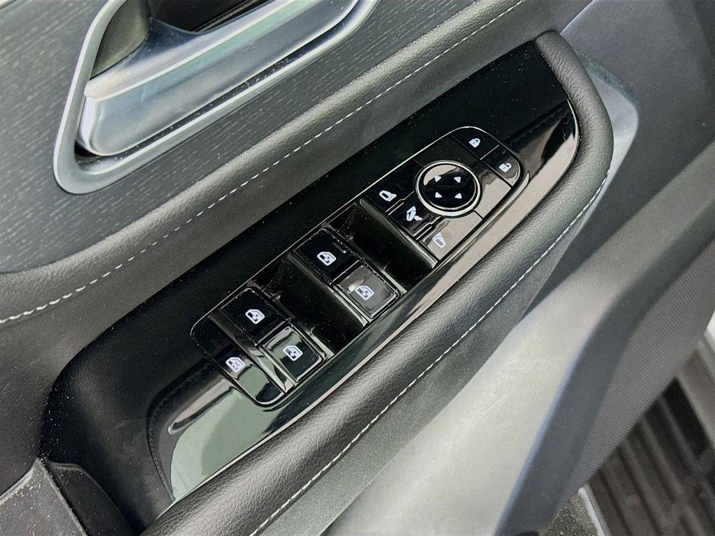 used 2025 INFINITI QX80 car, priced at $76,988