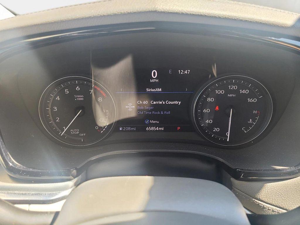 used 2021 Cadillac XT5 car, priced at $23,288