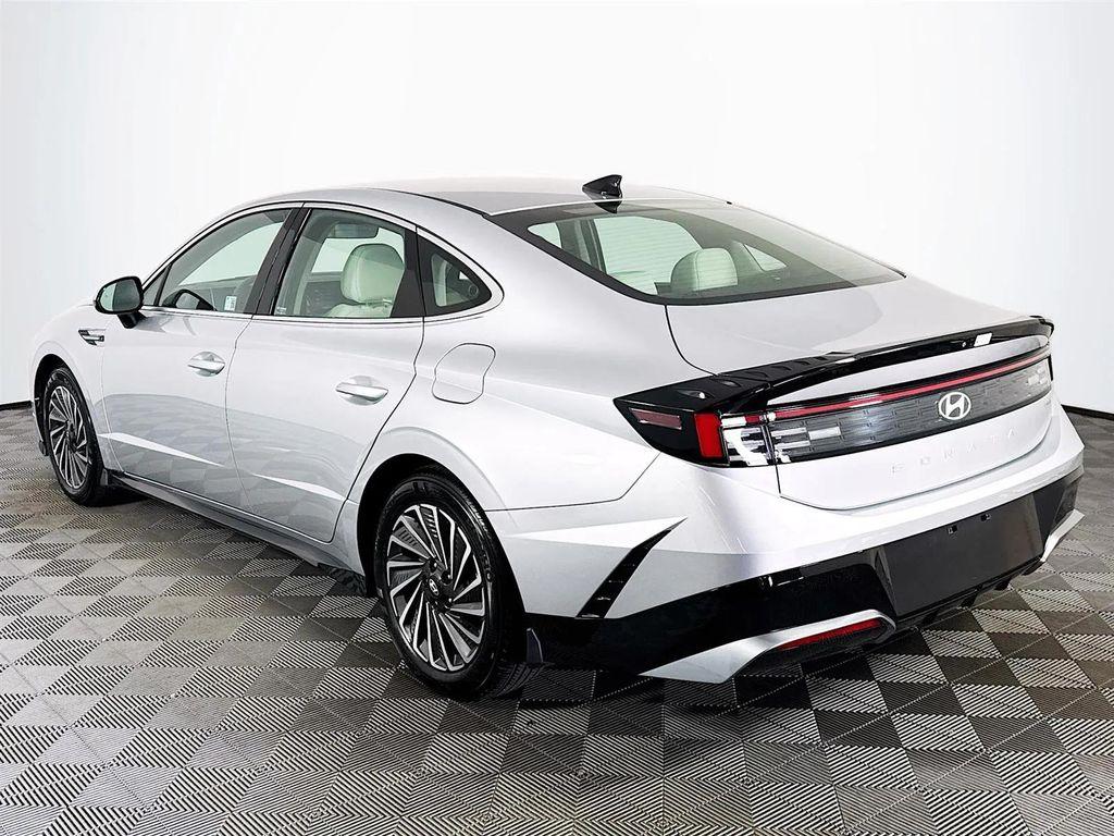 used 2025 Hyundai Sonata Hybrid car, priced at $25,988