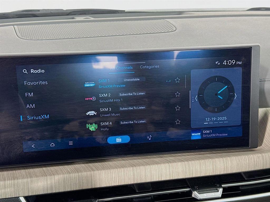 used 2025 Hyundai Sonata Hybrid car, priced at $25,988