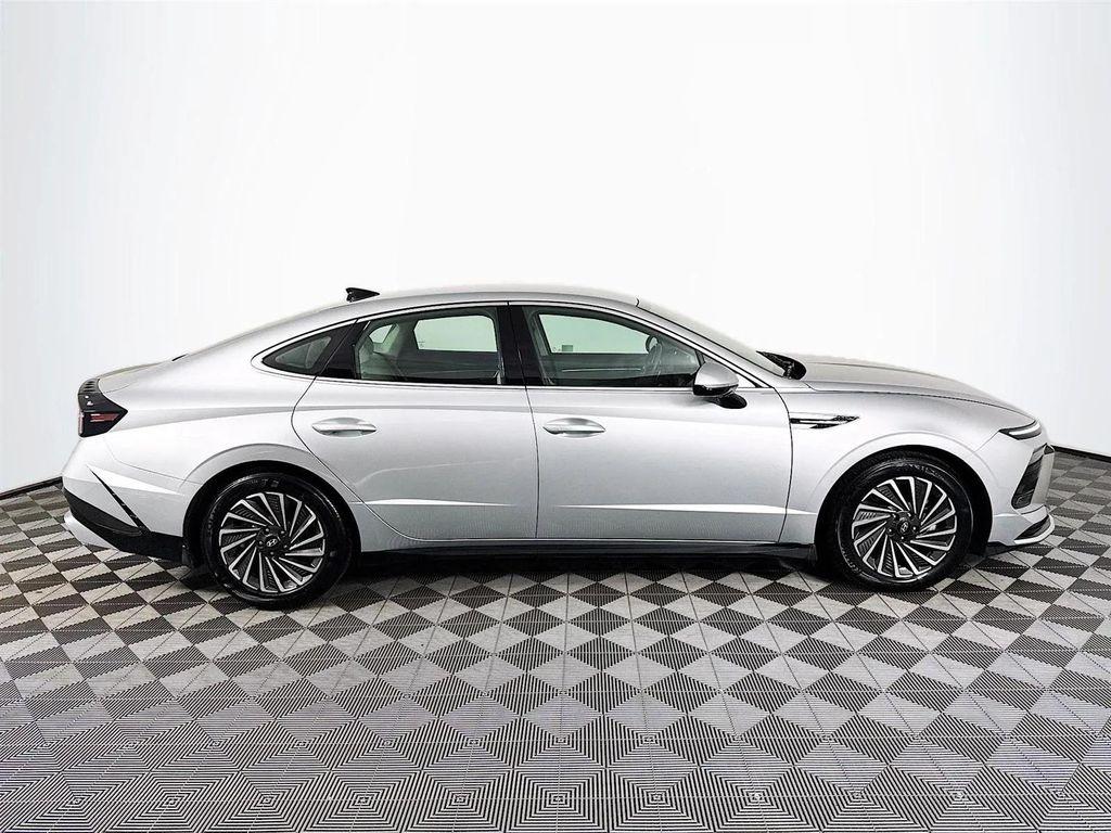 used 2025 Hyundai Sonata Hybrid car, priced at $25,988