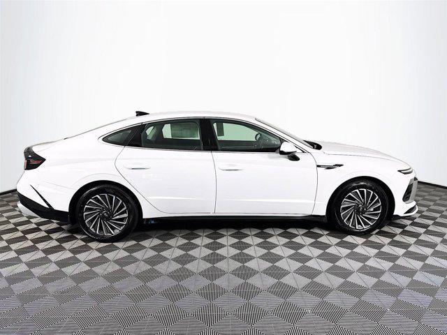 new 2025 Hyundai Sonata Hybrid car, priced at $30,771