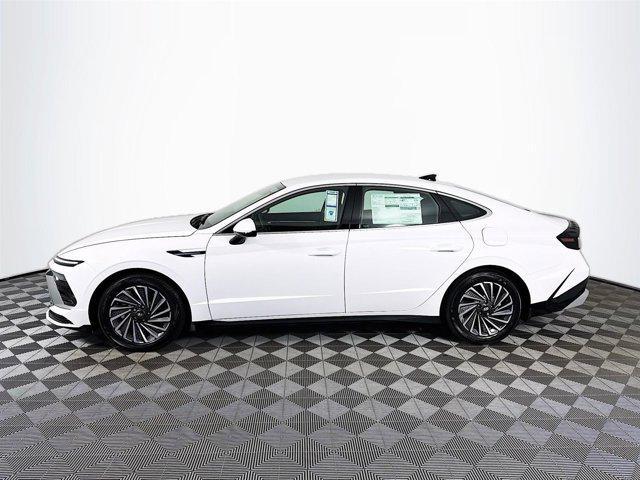 new 2025 Hyundai Sonata Hybrid car, priced at $30,771