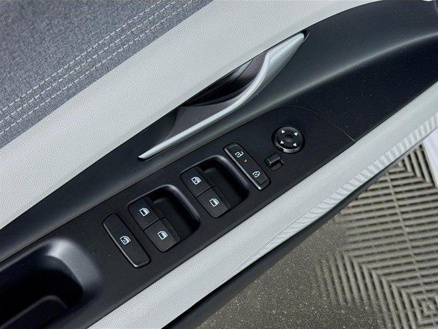 new 2025 Hyundai Elantra car, priced at $26,818