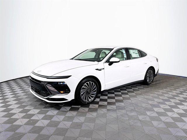 new 2025 Hyundai Sonata Hybrid car, priced at $30,645