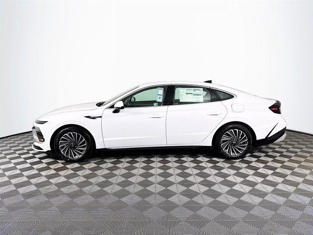 new 2025 Hyundai Sonata Hybrid car, priced at $30,645