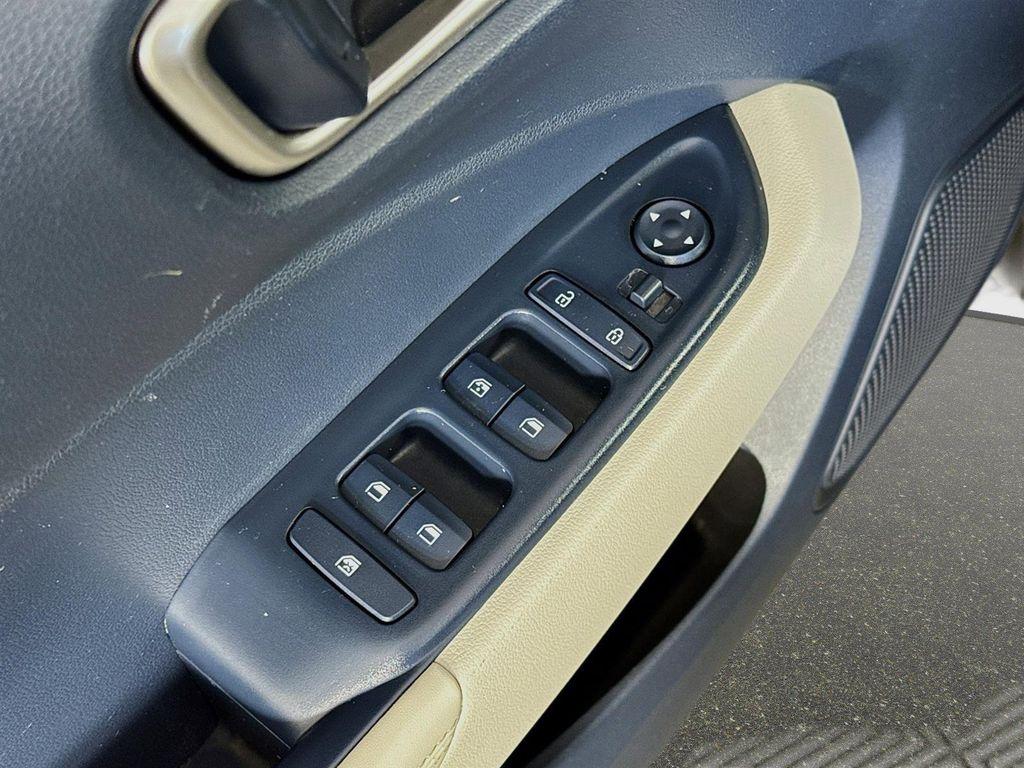 used 2023 Hyundai Venue car, priced at $18,788