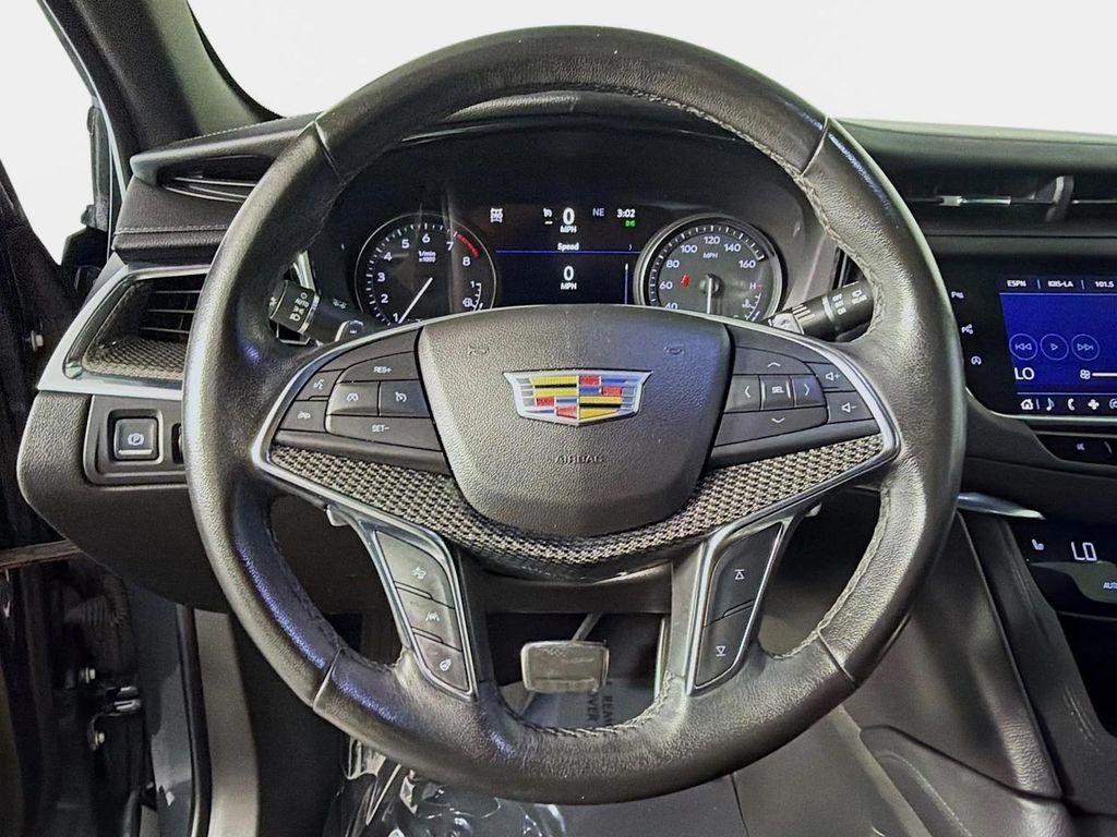 used 2021 Cadillac XT5 car, priced at $27,988