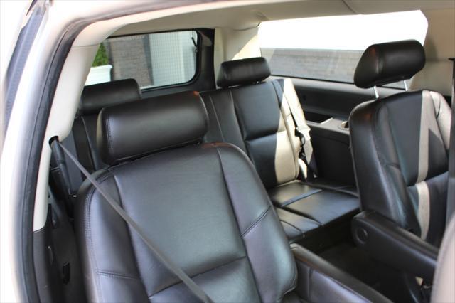 used 2010 Cadillac Escalade ESV car, priced at $12,790