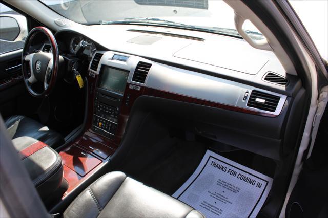 used 2010 Cadillac Escalade ESV car, priced at $12,790