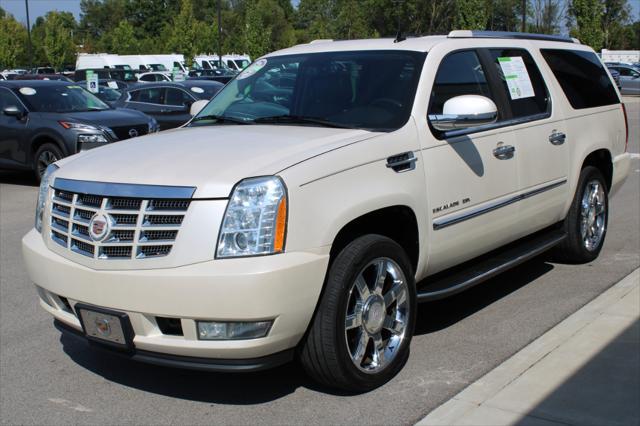 used 2010 Cadillac Escalade ESV car, priced at $12,790