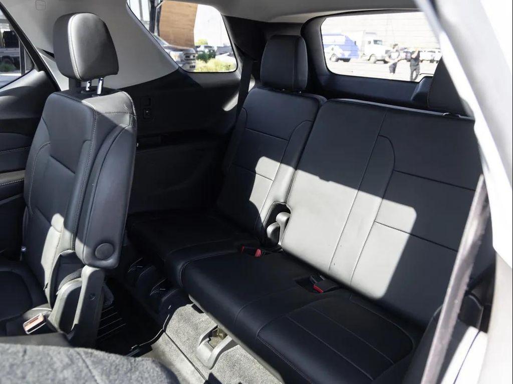 used 2019 Chevrolet Traverse car, priced at $22,593