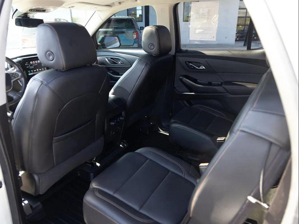 used 2019 Chevrolet Traverse car, priced at $22,593