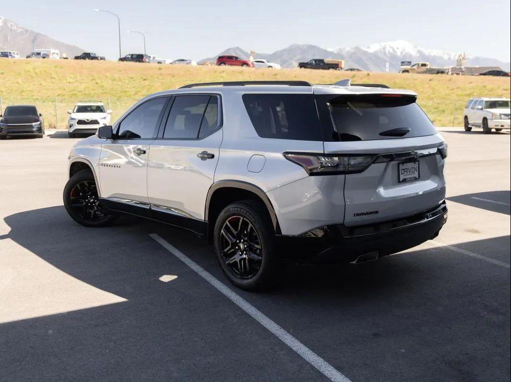 used 2019 Chevrolet Traverse car, priced at $22,593