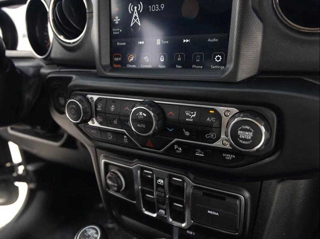 used 2022 Jeep Gladiator car, priced at $34,593
