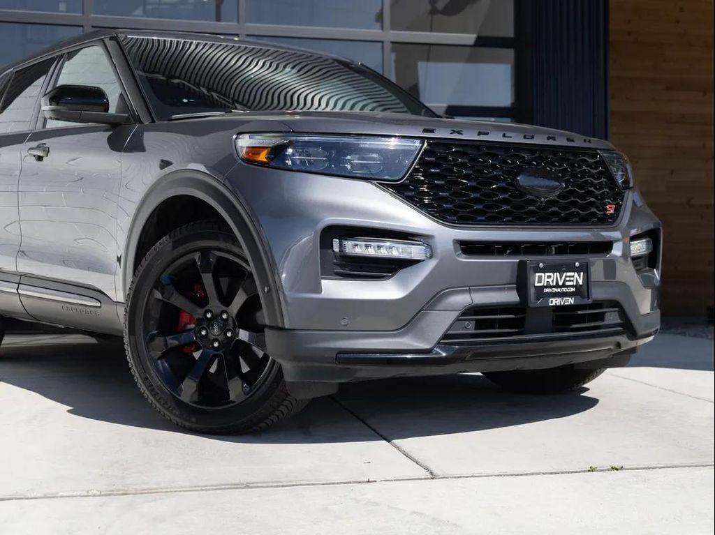 used 2022 Ford Explorer car, priced at $37,593