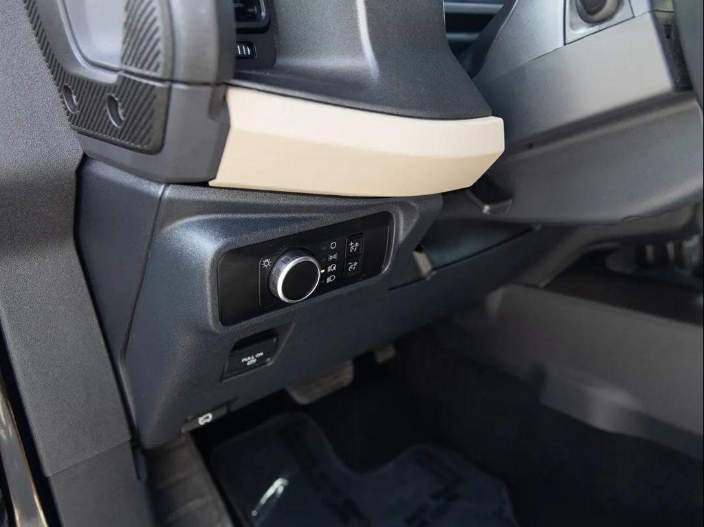 used 2025 Ford Bronco car, priced at $41,593