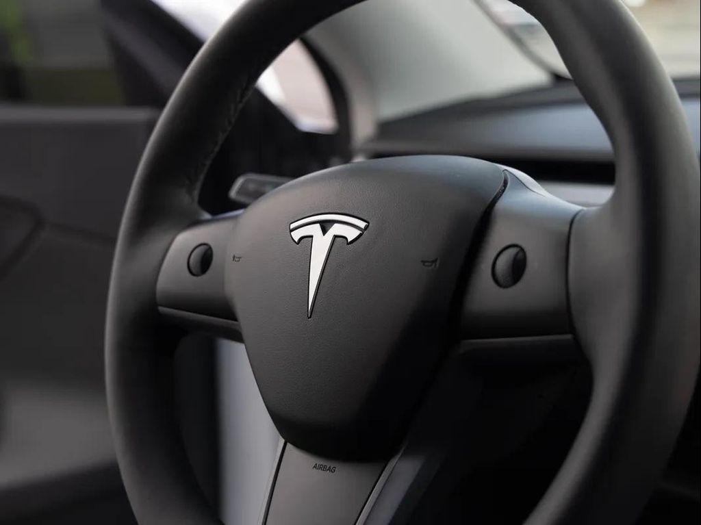 used 2022 Tesla Model Y car, priced at $31,593