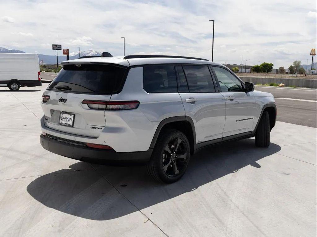 used 2025 Jeep Grand Cherokee L car, priced at $42,593