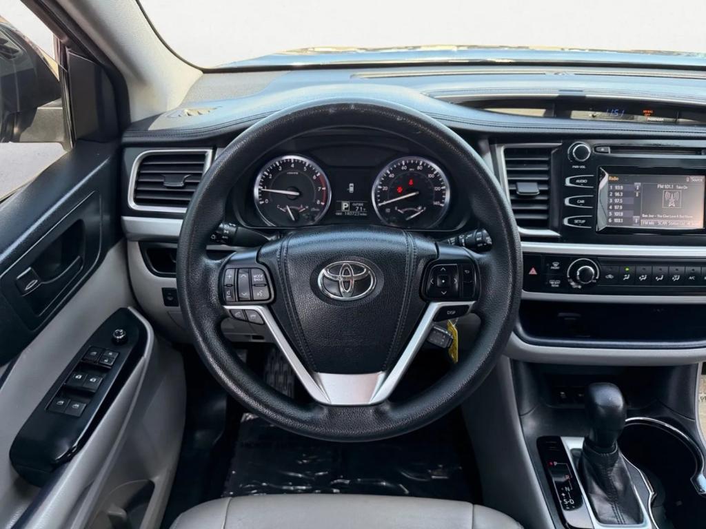 used 2015 Toyota Highlander car, priced at $13,897