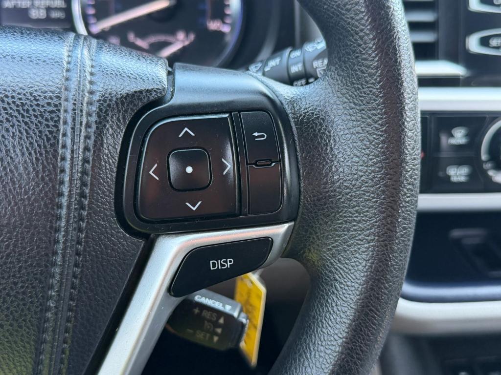 used 2015 Toyota Highlander car, priced at $13,897