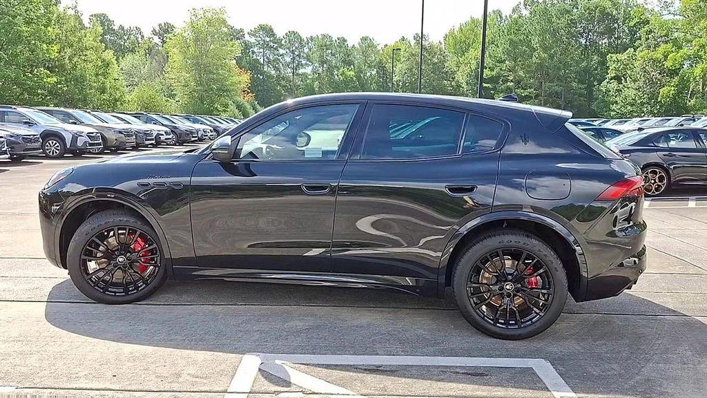 new 2025 Maserati Grecale car, priced at $91,185