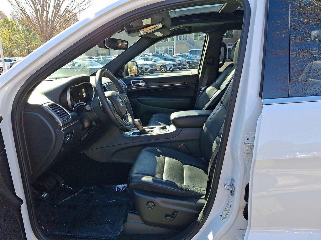 used 2019 Jeep Grand Cherokee car, priced at $16,499