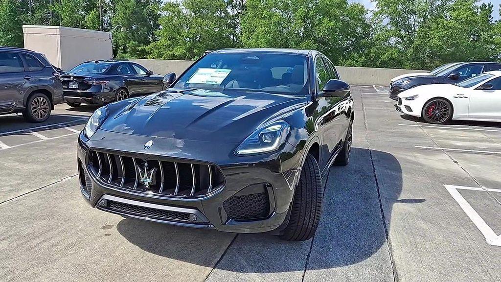 new 2025 Maserati Grecale car, priced at $80,995