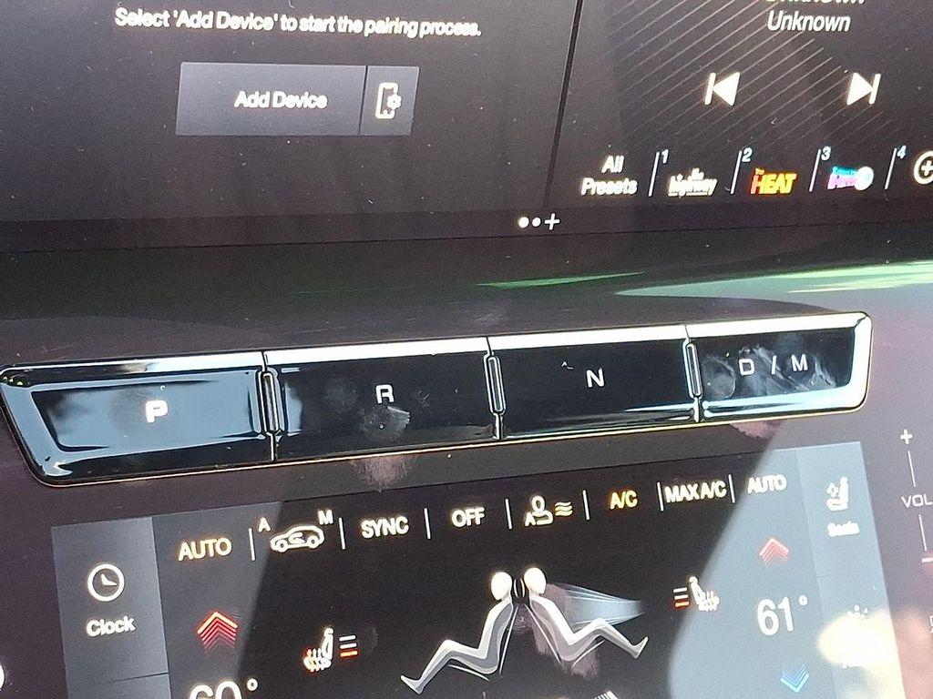 new 2025 Maserati Grecale car, priced at $80,995