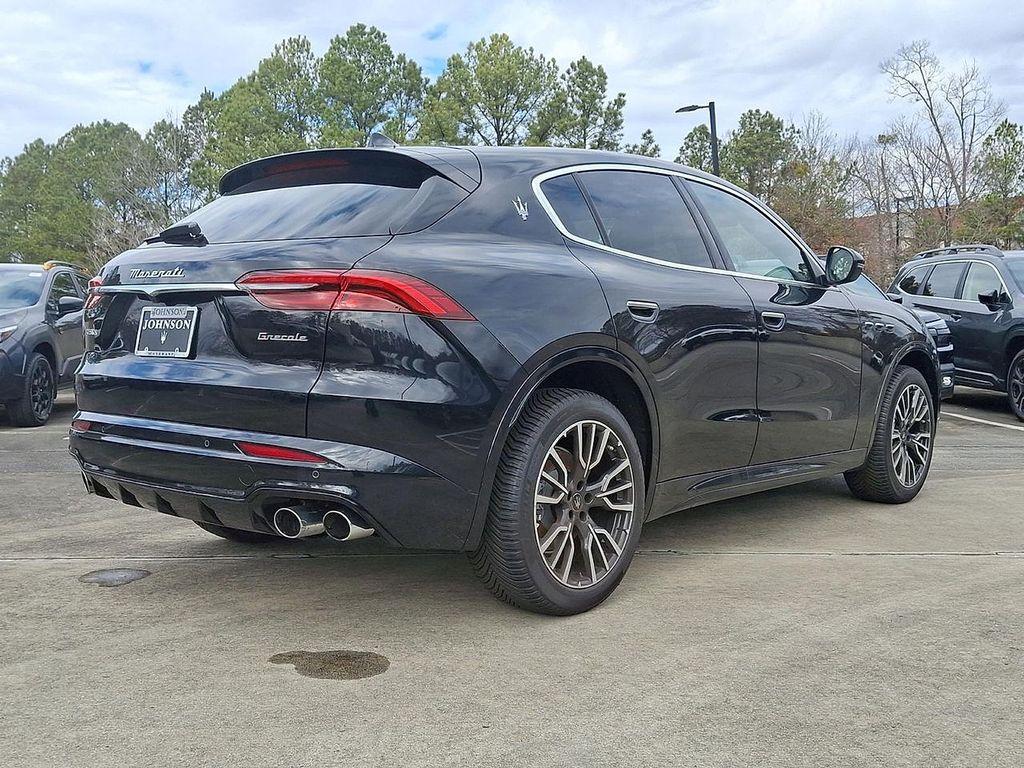 new 2025 Maserati Grecale car
