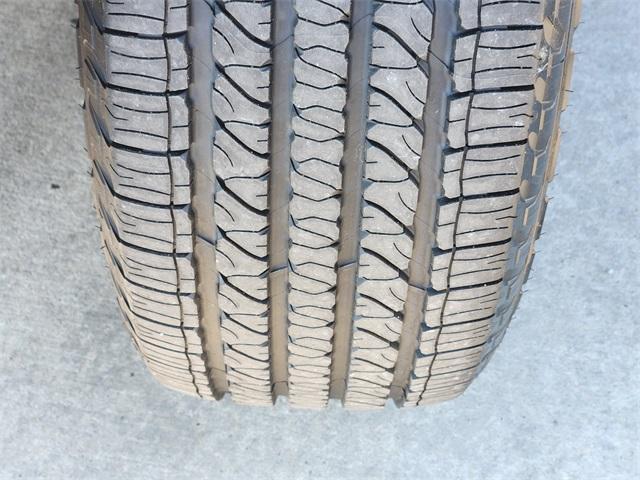 used 2021 Jeep Grand Cherokee car, priced at $22,999