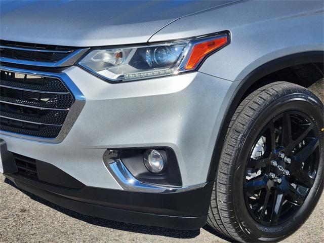 used 2021 Chevrolet Traverse car, priced at $23,714