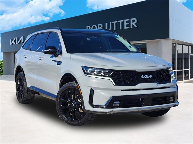 used 2022 Kia Sorento car, priced at $23,801