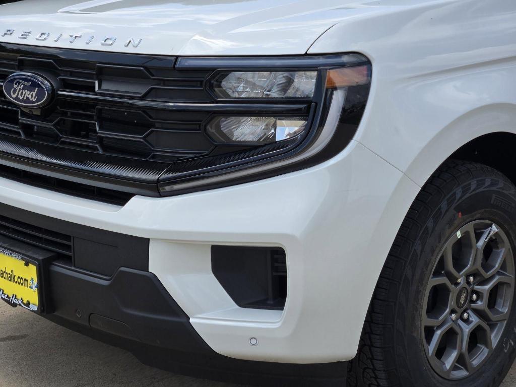 new 2026 Ford Expedition car, priced at $67,919