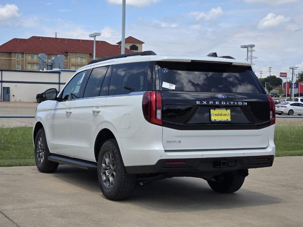 new 2026 Ford Expedition car, priced at $67,919