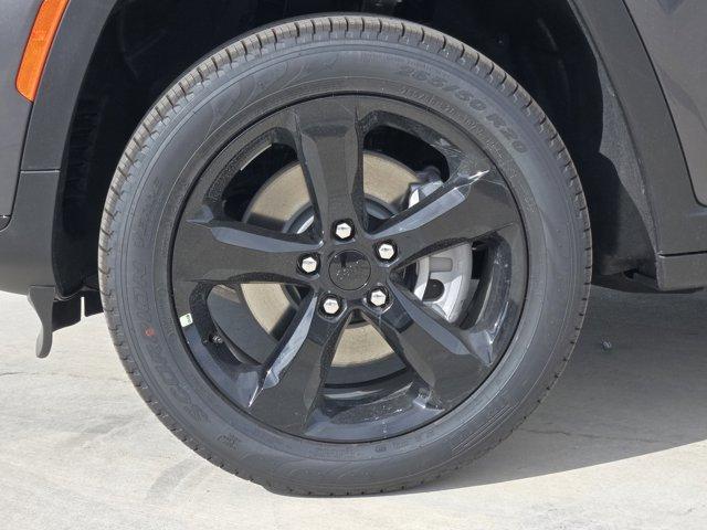 new 2025 Jeep Grand Cherokee L car, priced at $47,125