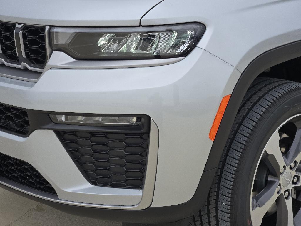 new 2026 Jeep Grand Cherokee L car, priced at $46,338