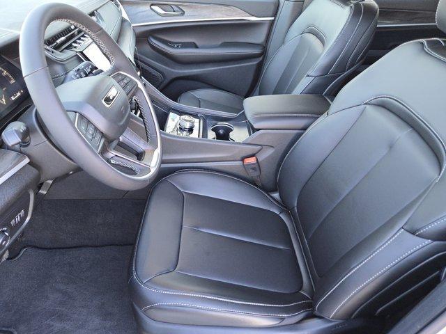 new 2025 Jeep Grand Cherokee L car, priced at $47,125