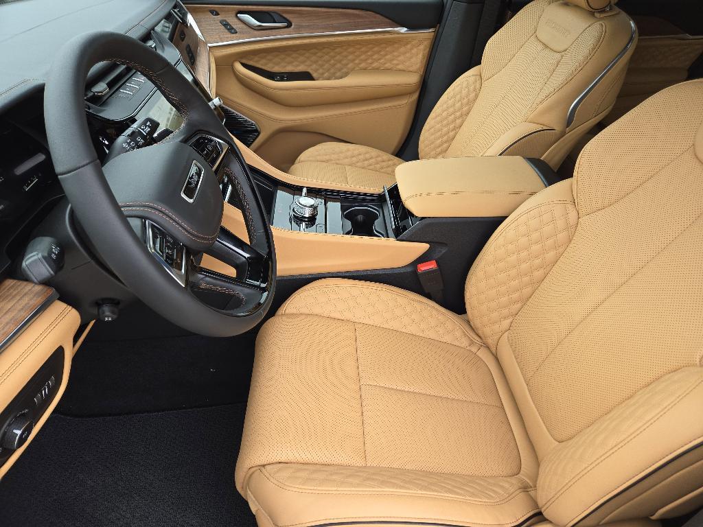 new 2026 Jeep Grand Cherokee car, priced at $56,074