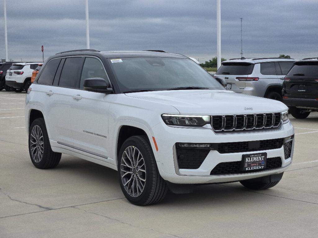 new 2026 Jeep Grand Cherokee car, priced at $56,074