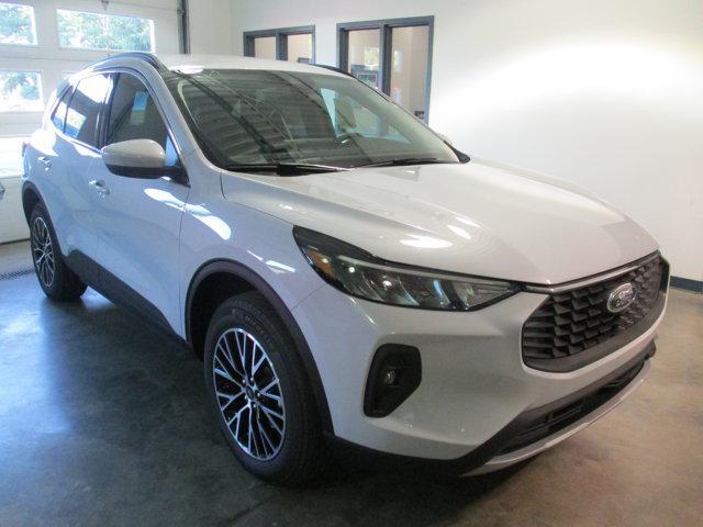new 2025 Ford Escape PHEV car, priced at $37,695