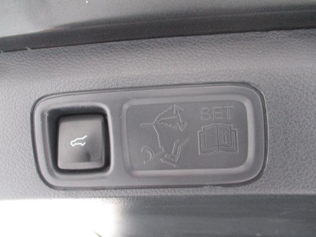 used 2022 Ford Expedition car, priced at $54,916