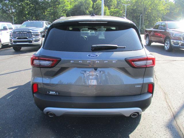 new 2025 Ford Escape PHEV car, priced at $37,495