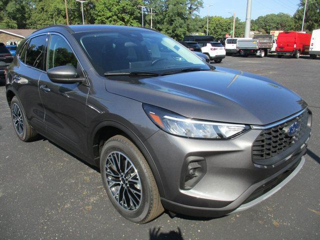 new 2025 Ford Escape PHEV car, priced at $37,495
