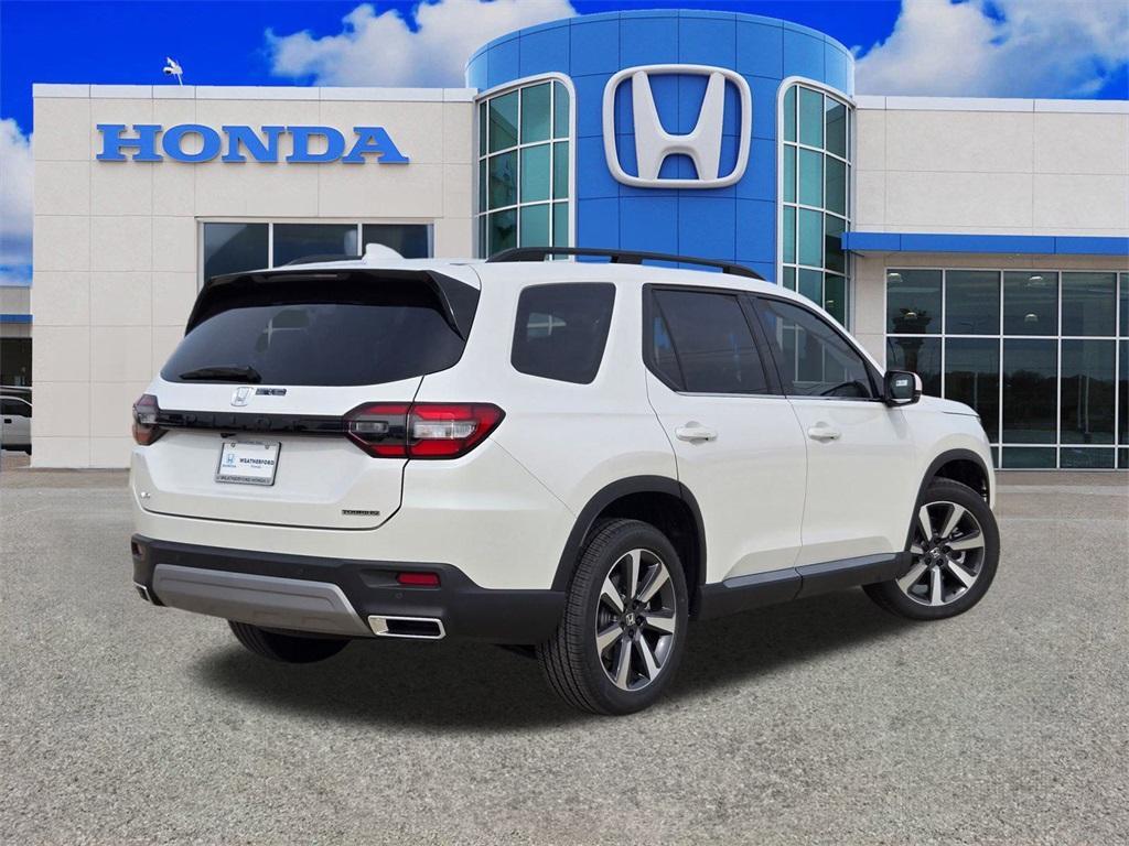 new 2025 Honda Pilot car, priced at $46,042