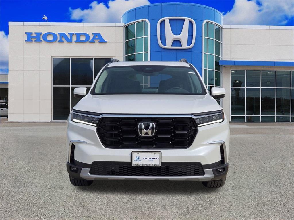 new 2025 Honda Pilot car, priced at $46,042