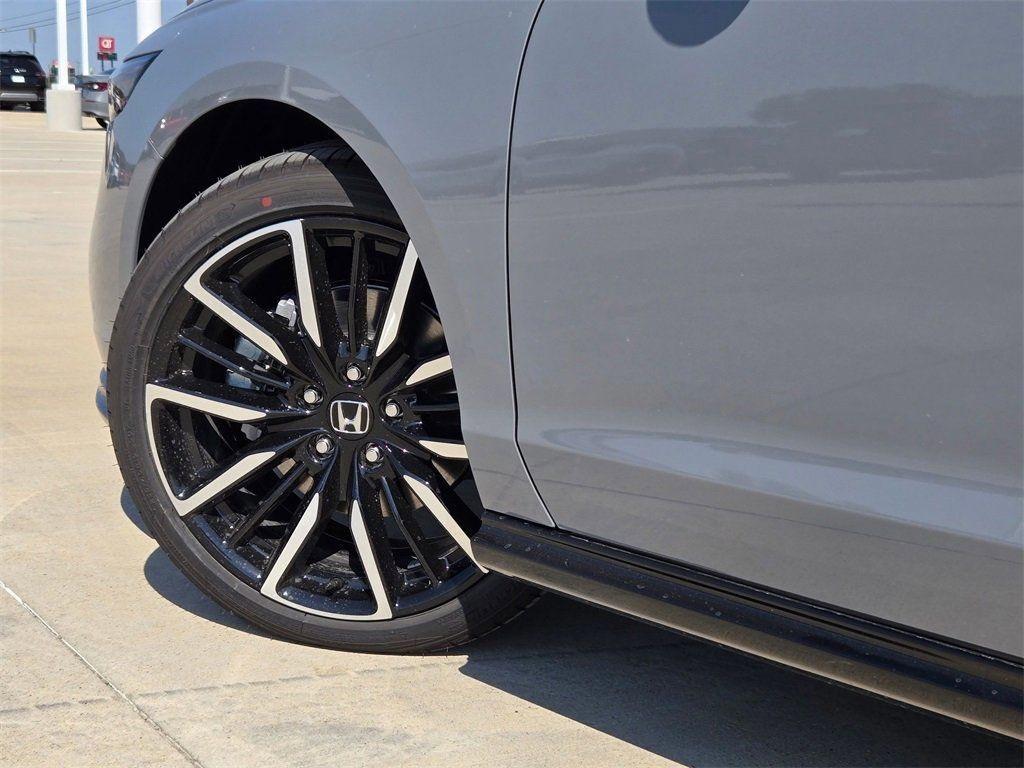 new 2025 Honda Accord Hybrid car, priced at $38,729