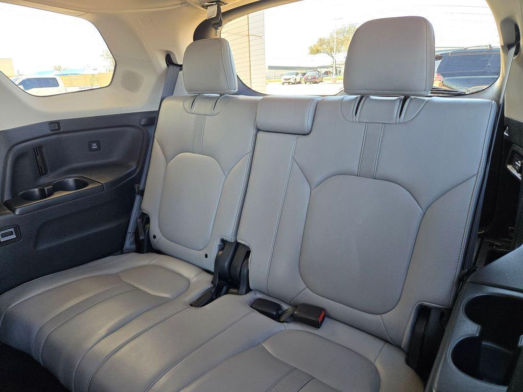 used 2023 Honda Pilot car, priced at $41,633